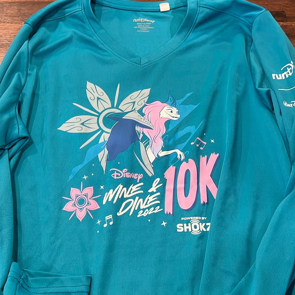 EUC RunDisney Wine & Dine 10k long sleeve
